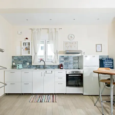 Mary's Maisonette * İstanköy