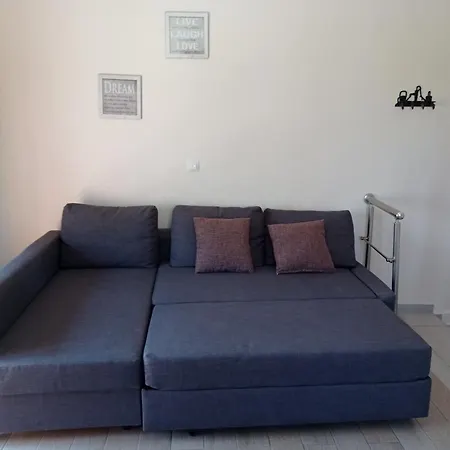 Mary's Maisonette Apartment *