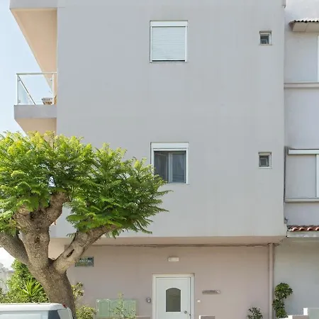 Mary's Maisonette * İstanköy