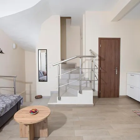 Mary's Maisonette *